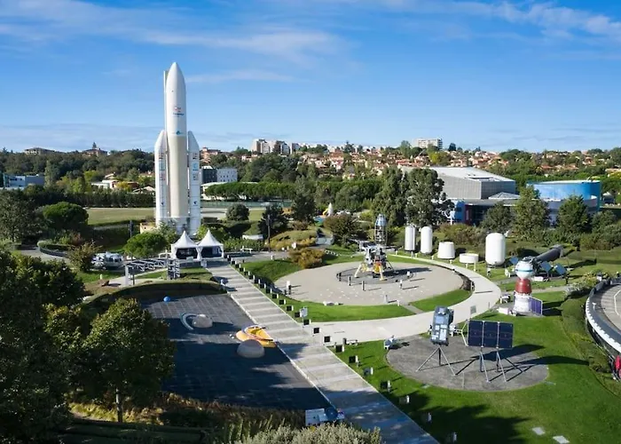 *grand T3*lumineux*vue*parking* * Τουλούζη